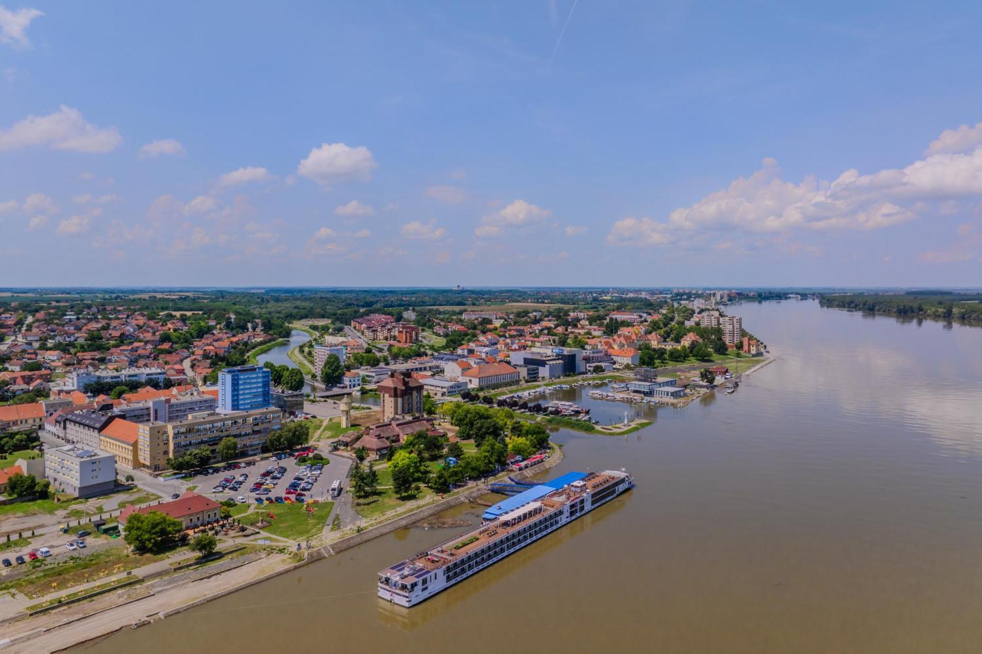 Apartman Sanda Vukovar Extérieur photo